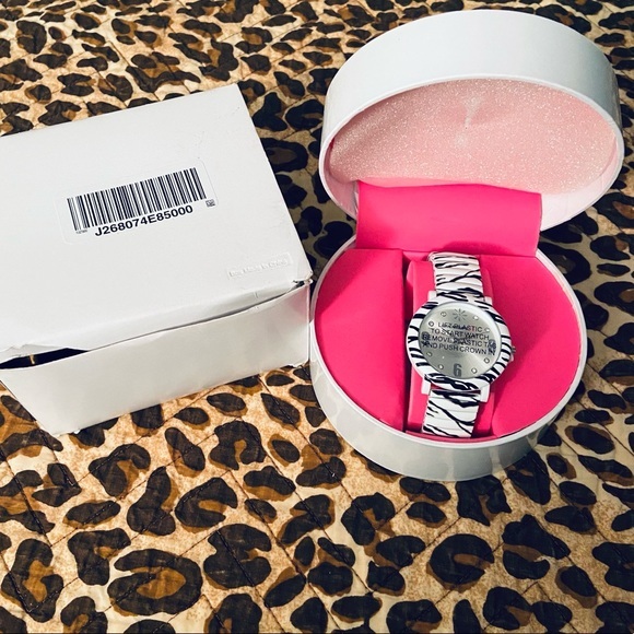 Isaac Mizrahi Live Crystal Bezel Animal Print Bracelet Band - Picture 2 of 7